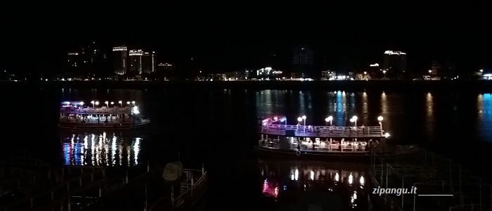 Cosa vedere a Phnom Penh: Tonle Sap; crociera serale nel fiume
