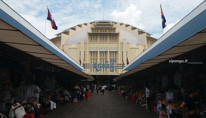 Spese in Cambogia: il Mercato centrale di Phnom Penh; un posto dove molti turisti fanno acquisti