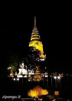Viaggio a Phnom Penh: visita al Wat Phnom