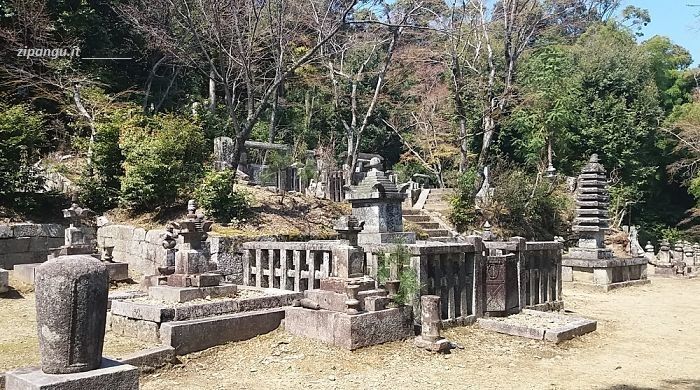Nison-In: sepolcri