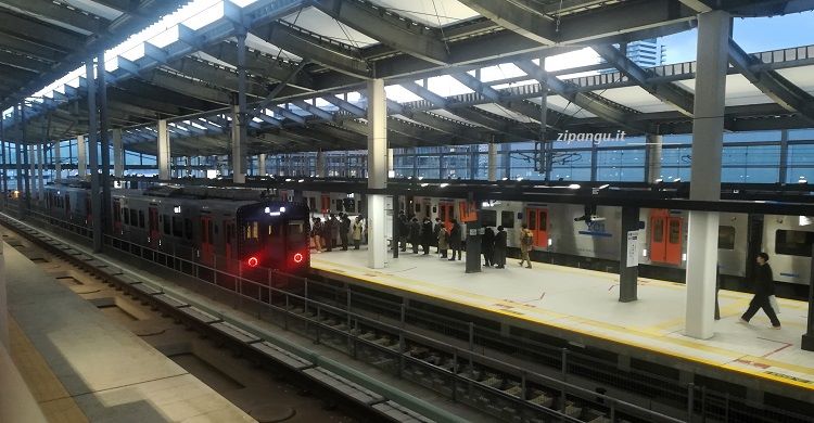 Nagasaki: Stazione di Nagasaki; treni convenzionali