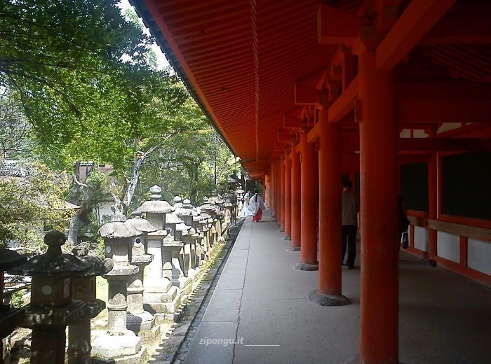 Visita al Kasuga-Taisha (Nara): portico