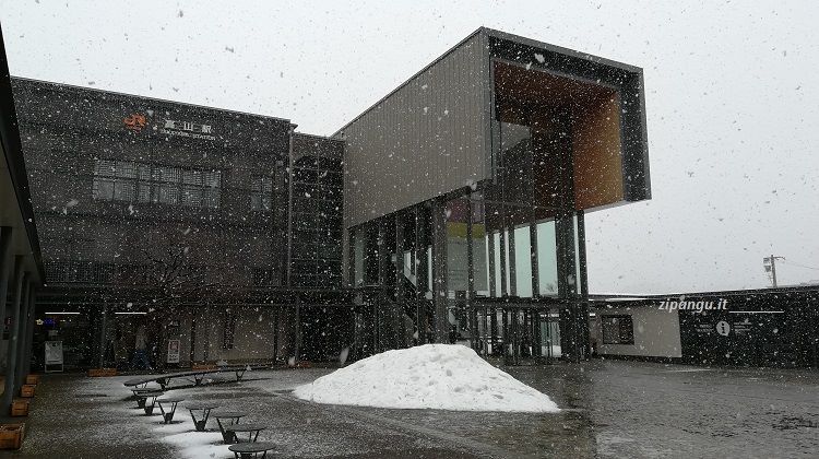 Stazione di Takayama: la principale porta di accesso alla città