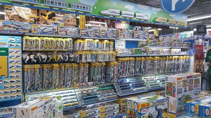 Cosa fare a Tokyo quando si viaggia con ragazzi e bambini: fare un giro nei negozi dedicati al modellismo e ai giocattoli ad Akihabara