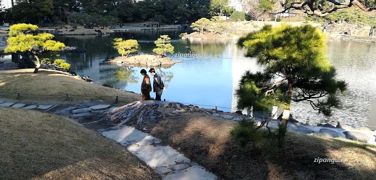 Itinerari a piedi a Tokyo: Giardini Kyu-Shiba-Rikyu (旧芝離宮恩賜庭園)
