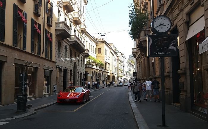 Alloggiare nel centro di Milano: zona di Montenapoleone
