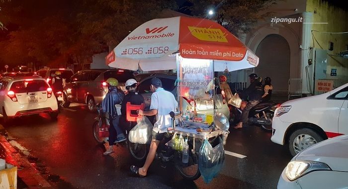 Pericoli in strada in Vietnam: veicoli ingombranti