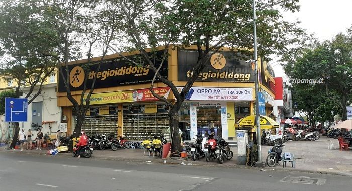 Dove comprare telefoni in Vietnam: un negozio di The Gioi Di Dong (